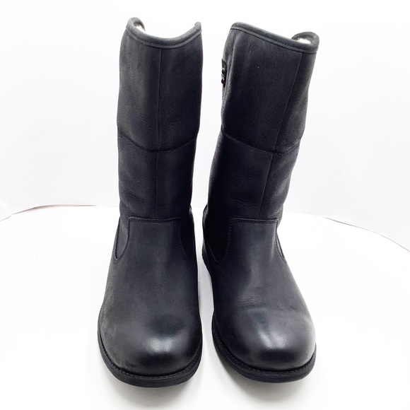 {UGG}Aldon Water Resistant Leather Boot - Picture 7 of 16